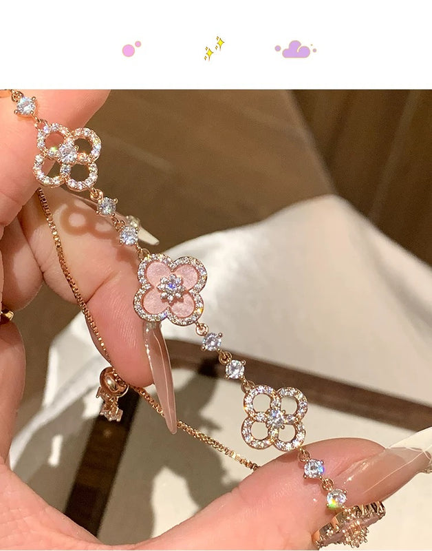 Extra image for Diamond Bloom Bracelet